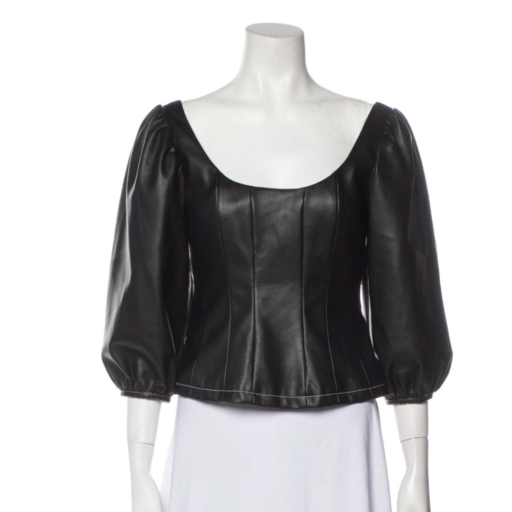 Scoop Neck Three-Quarter Sleeve Top